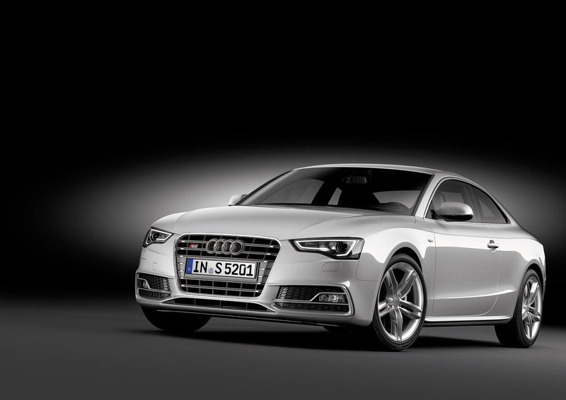 2011-audi-s5-coupe_5