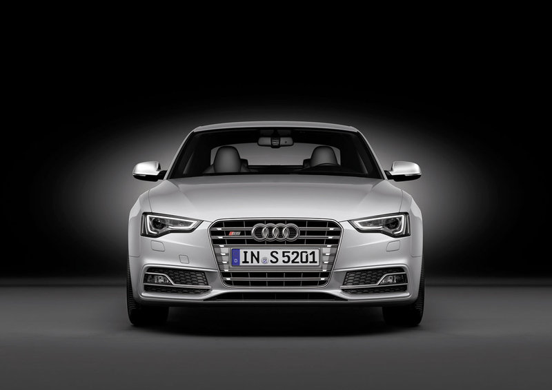 2011-audi-s5-coupe_7