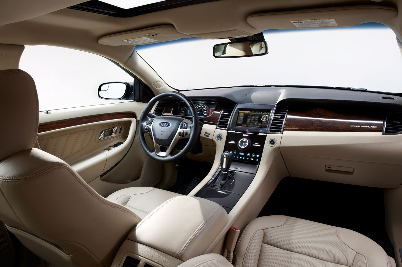 2013-ford-taurus-limited_5
