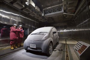 Picture 2011-Mitsubishi-i-MiEV